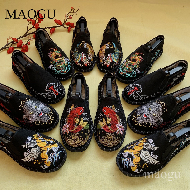 Espadrille Slip On - أحذية سهلة الارتداء بتطريز على الطراز