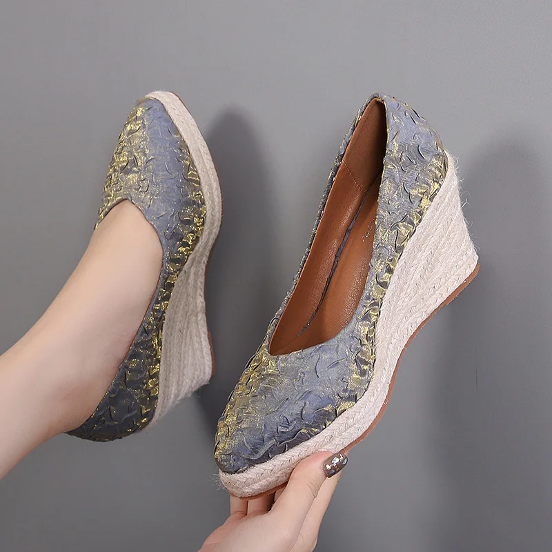 أحذية إسبادريل نسائية بكعب عال - مراجعة Espadrille Slip On وسعره