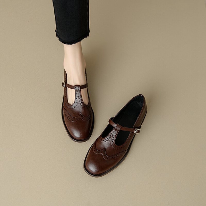 انقسام الأحذية الجلدية للنساء  - مراجعة Casual Sandal Leather وسعره