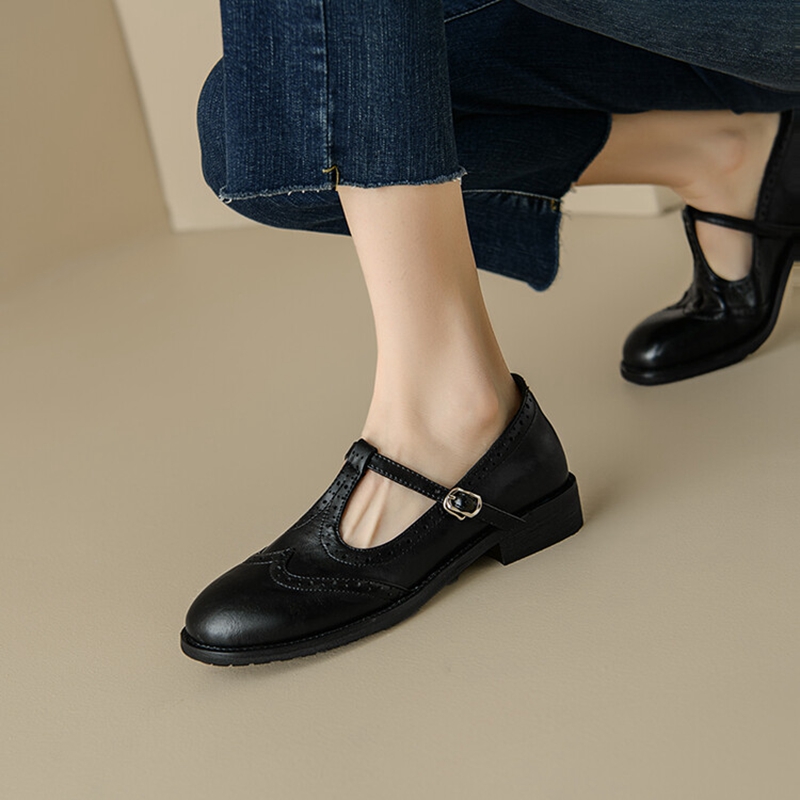 انقسام الأحذية الجلدية للنساء  - مراجعة Casual Sandal Leather وسعره