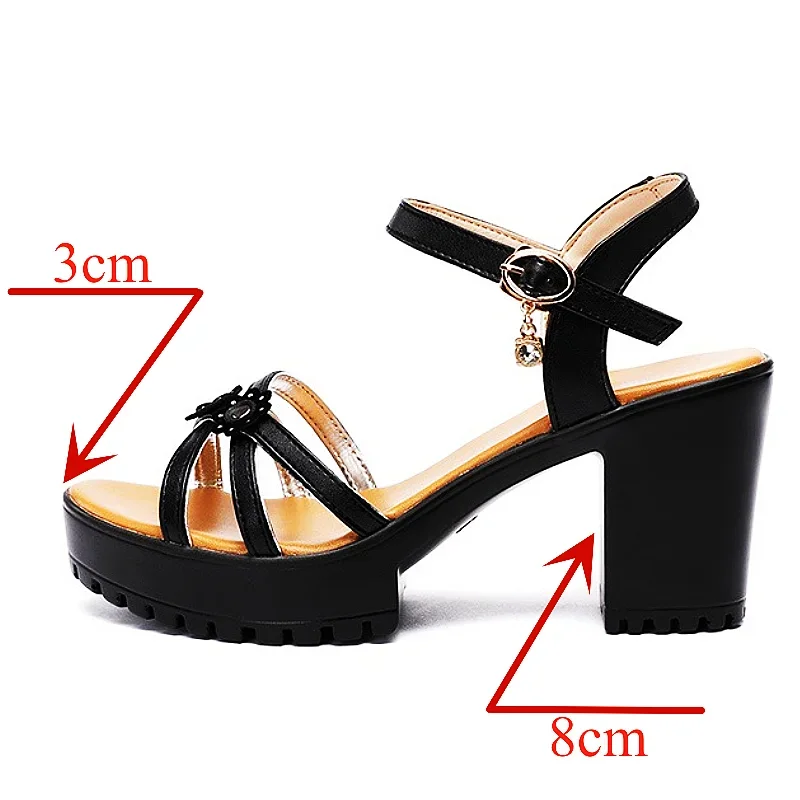 صنادل نسائية أنيقة بكعب عالٍ م - مراجعة Casual Sandal Leather وسعره